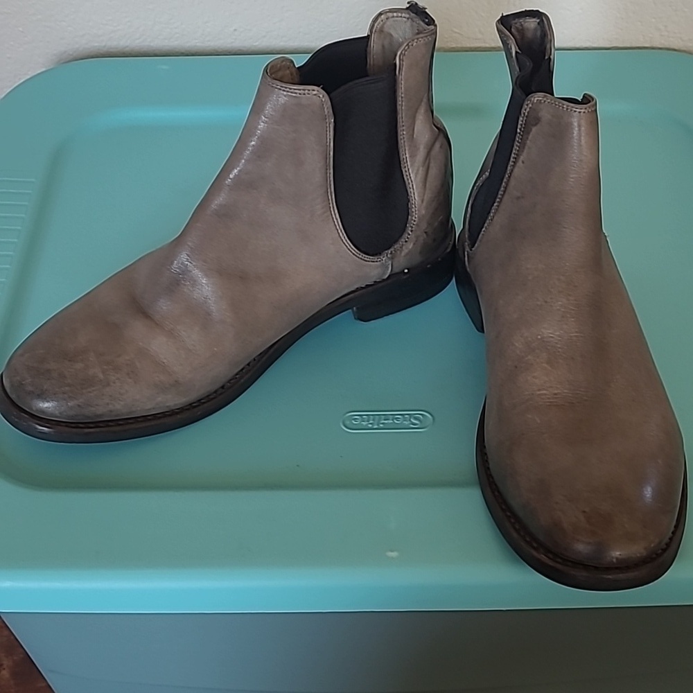 Frye Gray Leather Slip-on Ankle Boots Size 8.5 - Picture 3 of 7